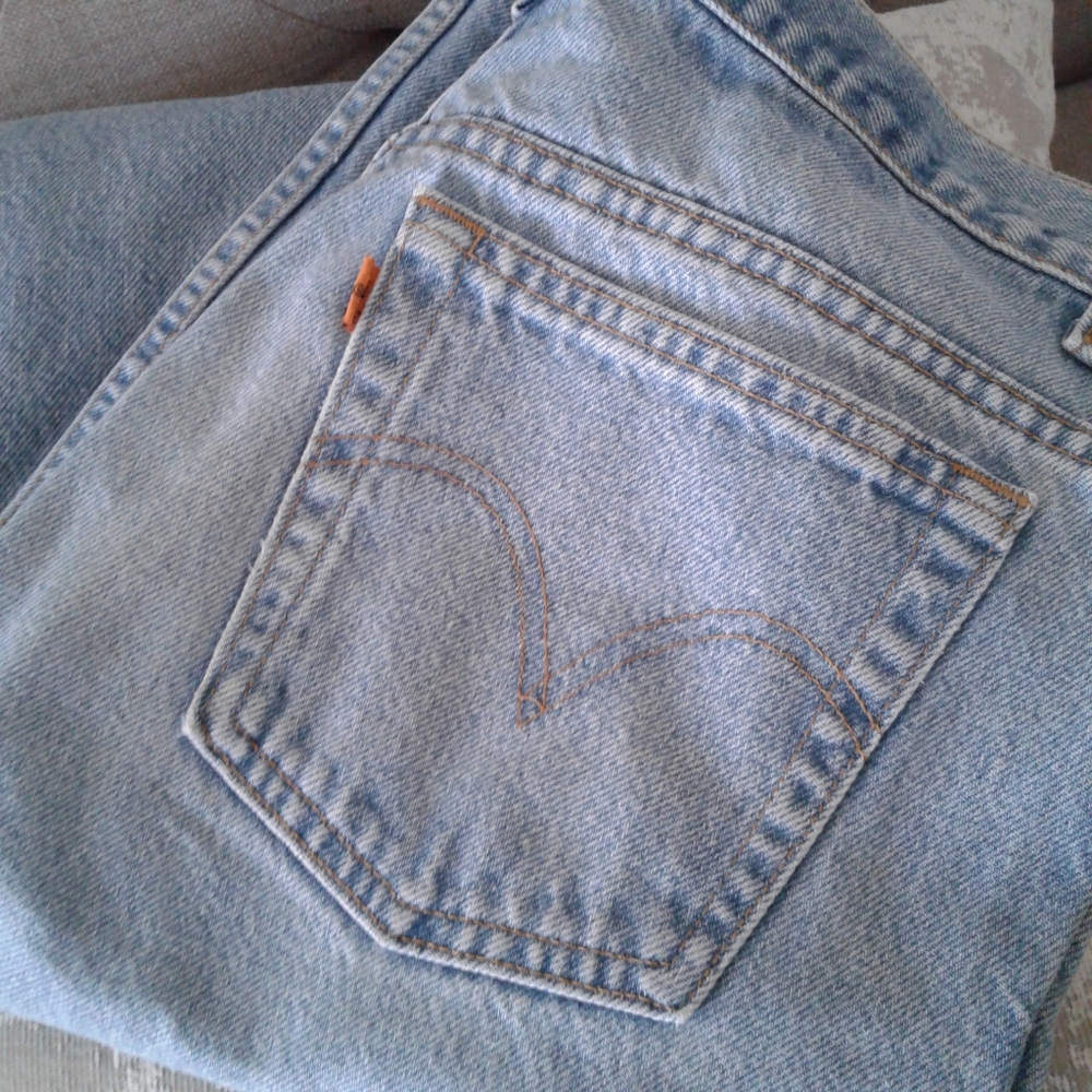 Vintage Orange Tab Levis Relaxed Tapered Made In Canada 34" x 34" **
